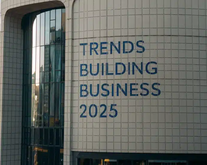 Innovasjoner innen bygg anleggsmaskiner 2025 featured